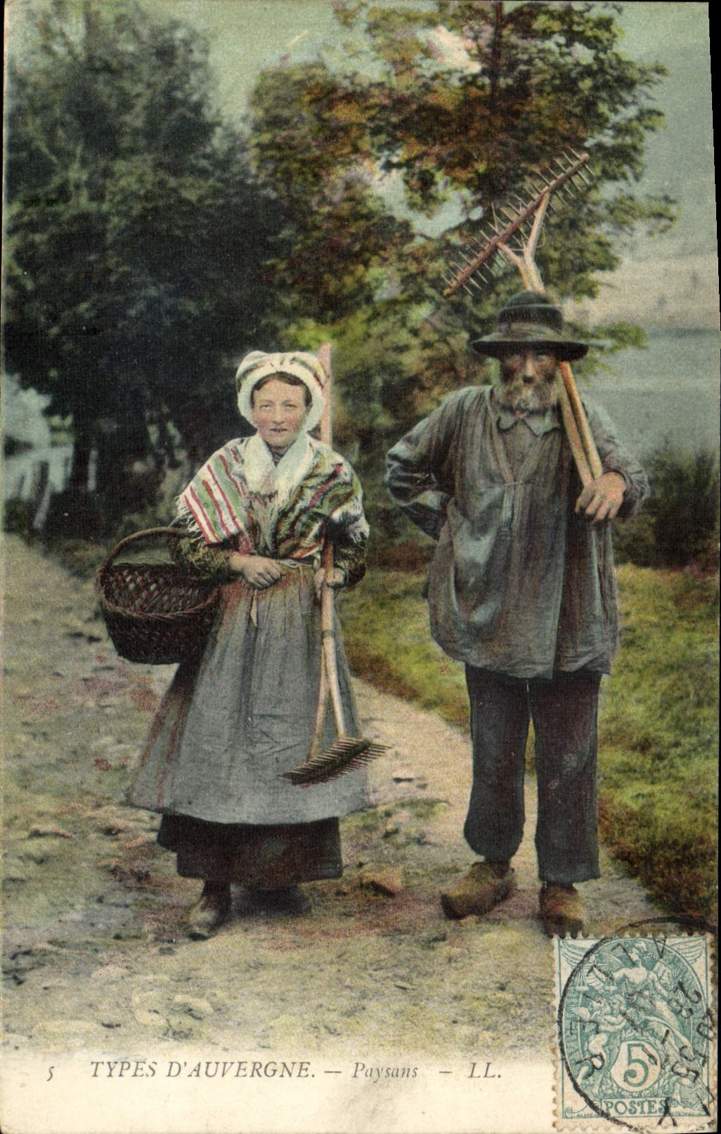VINTAGE POSTCARD Standard Of Auvergne Peasants