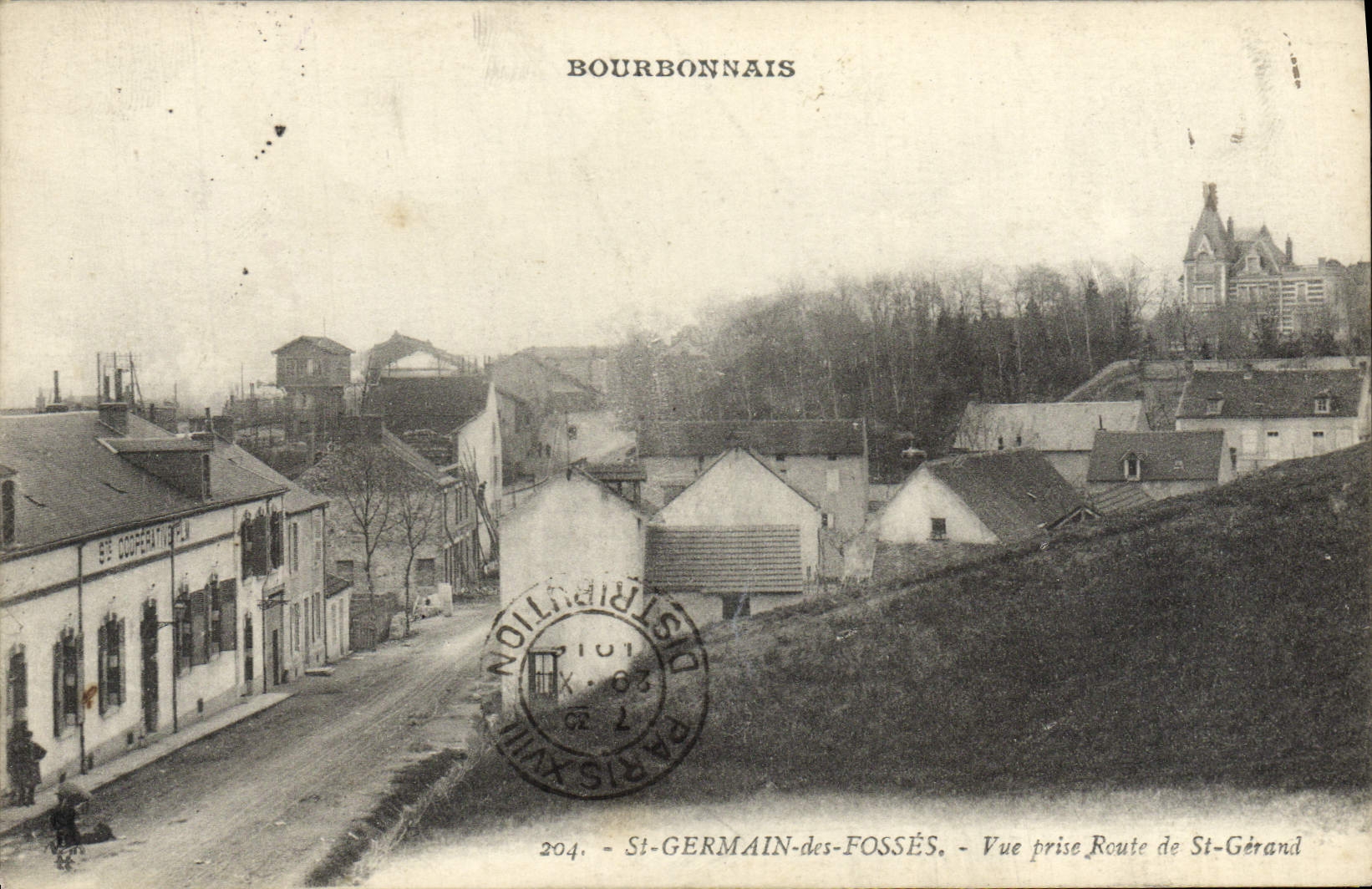 CPA Bourbonnais St Germain Des Fosses Vue Prise Route De St Gerand