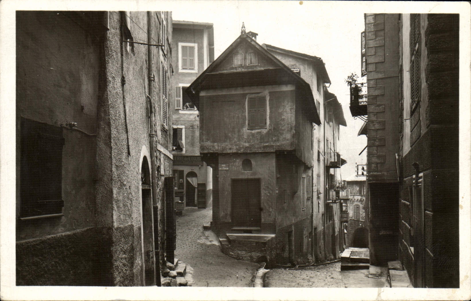 MODERN CARD St Martin Vesubie Old woman House