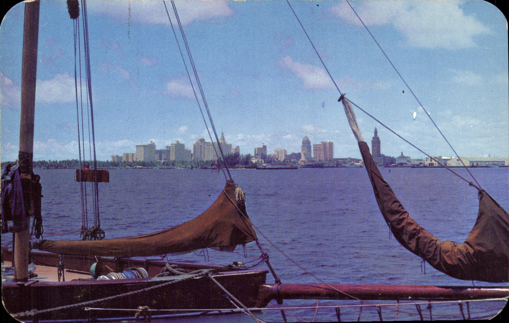 MODERN CARD Skyline Off Miami Fla