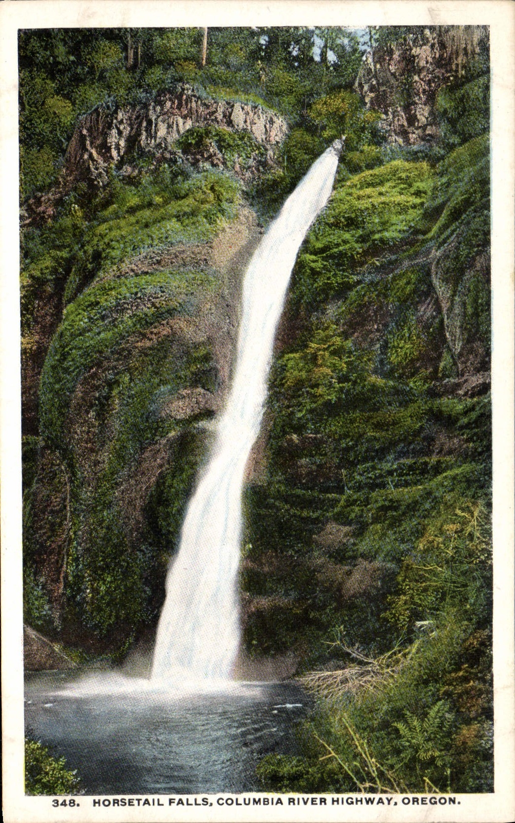Catarata Colombia de la cola de caballo de la POSTAL de la VENDIMIA para clavar la carretera de Oregon
