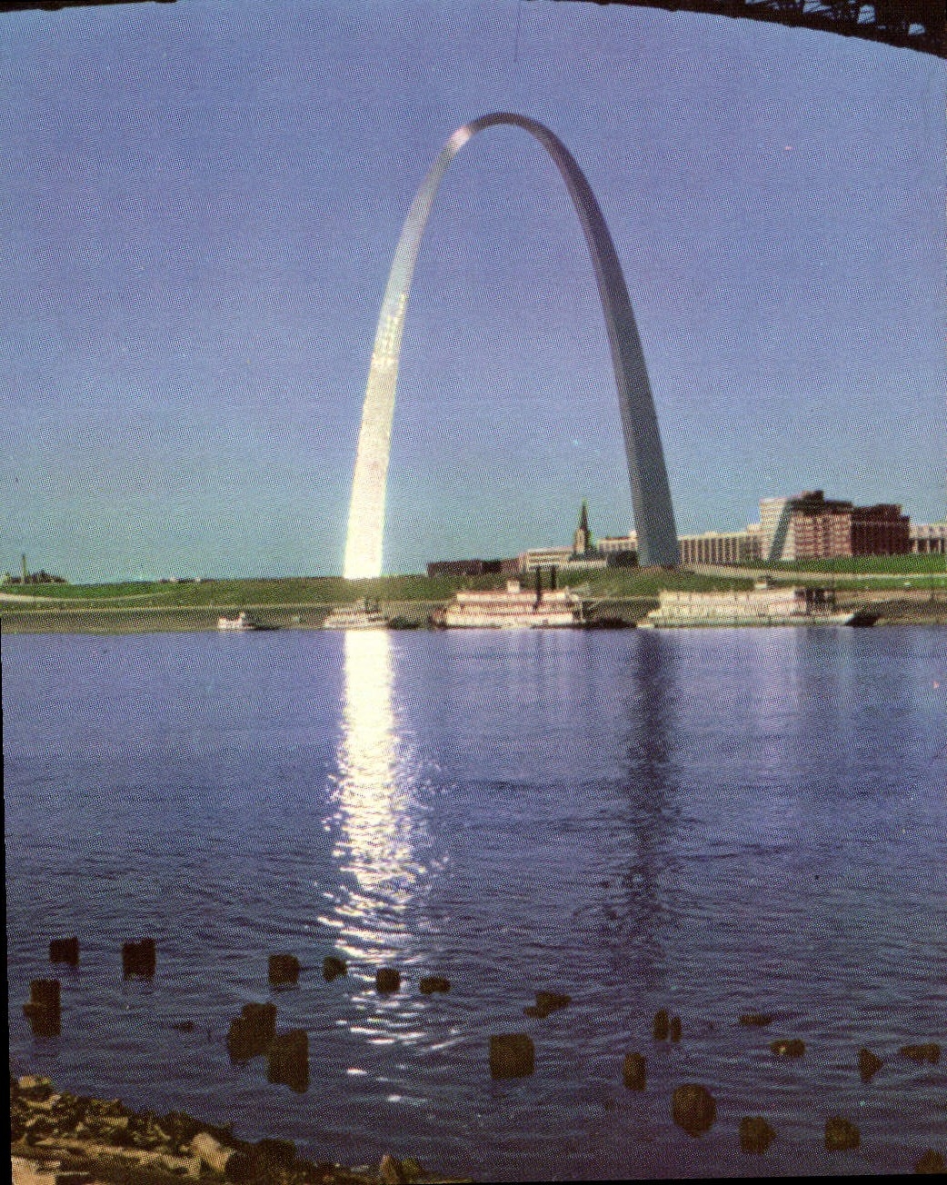 MODERN CARD Sunrise One Arch St Louis Gateway Arch Seen From East St Louis