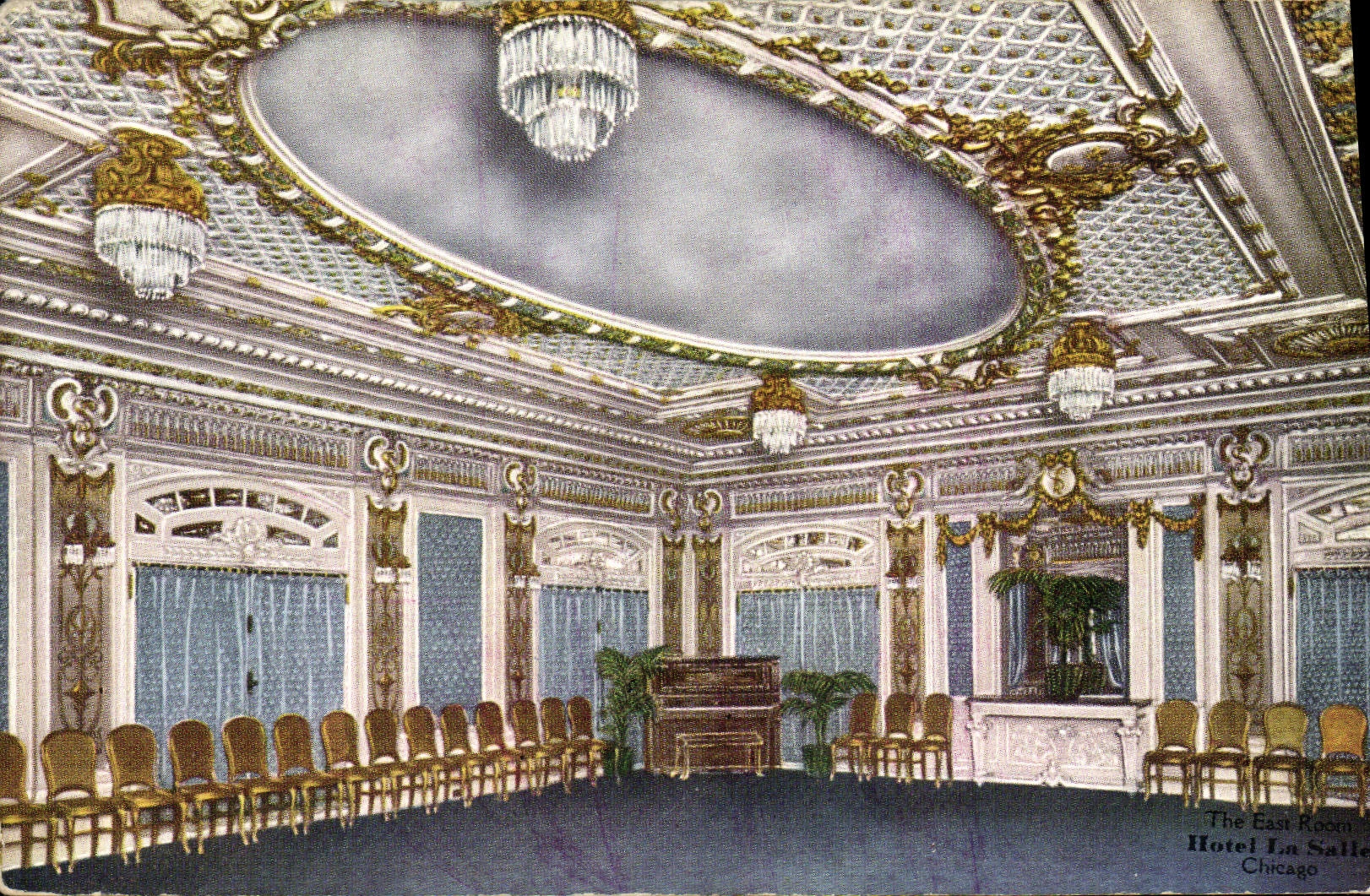 VINTAGE POSTCARD Chicago The East room Hotel the Room
