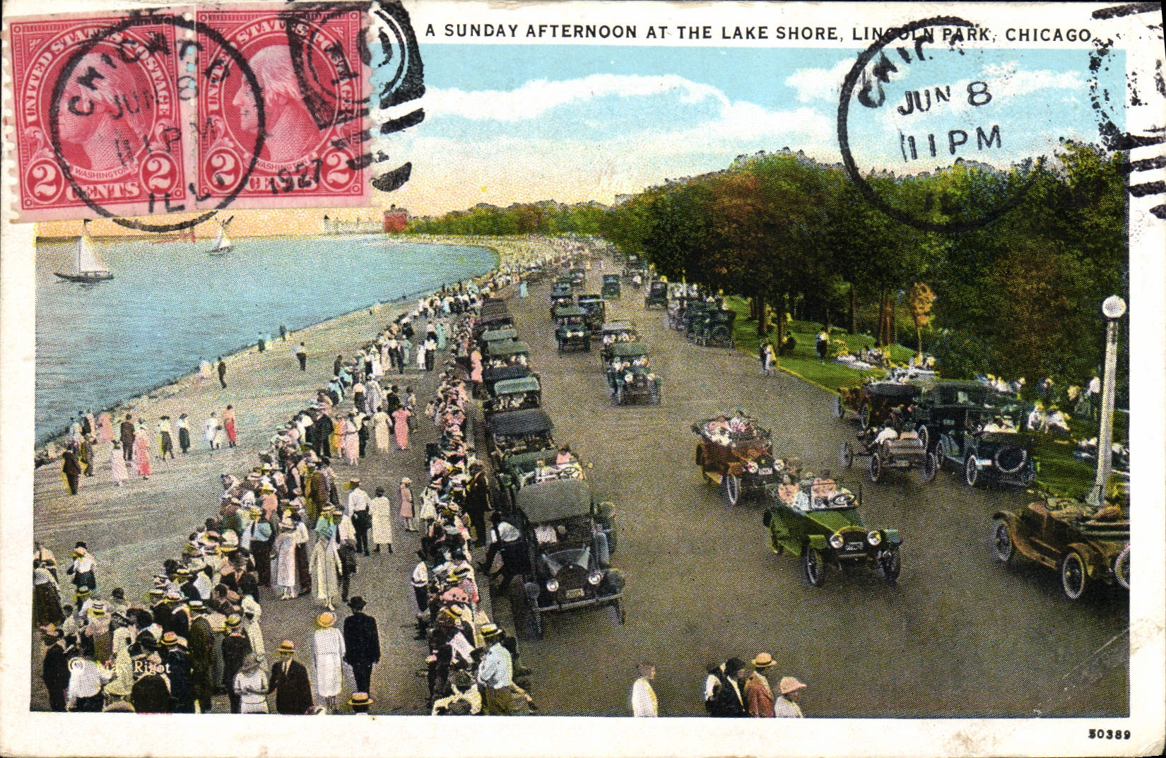 VINTAGE POSTCARD Chicago has Sunday Afternoon At the Lake Shore