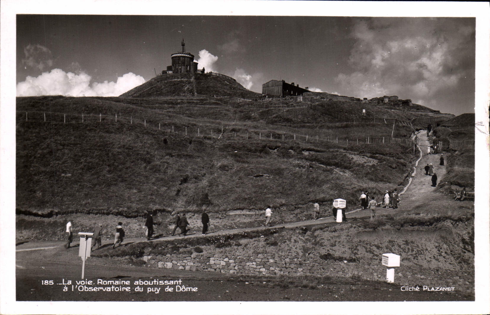 VINTAGE POSTCARD Romaine sees It leading to the observatory of the puy of Dome