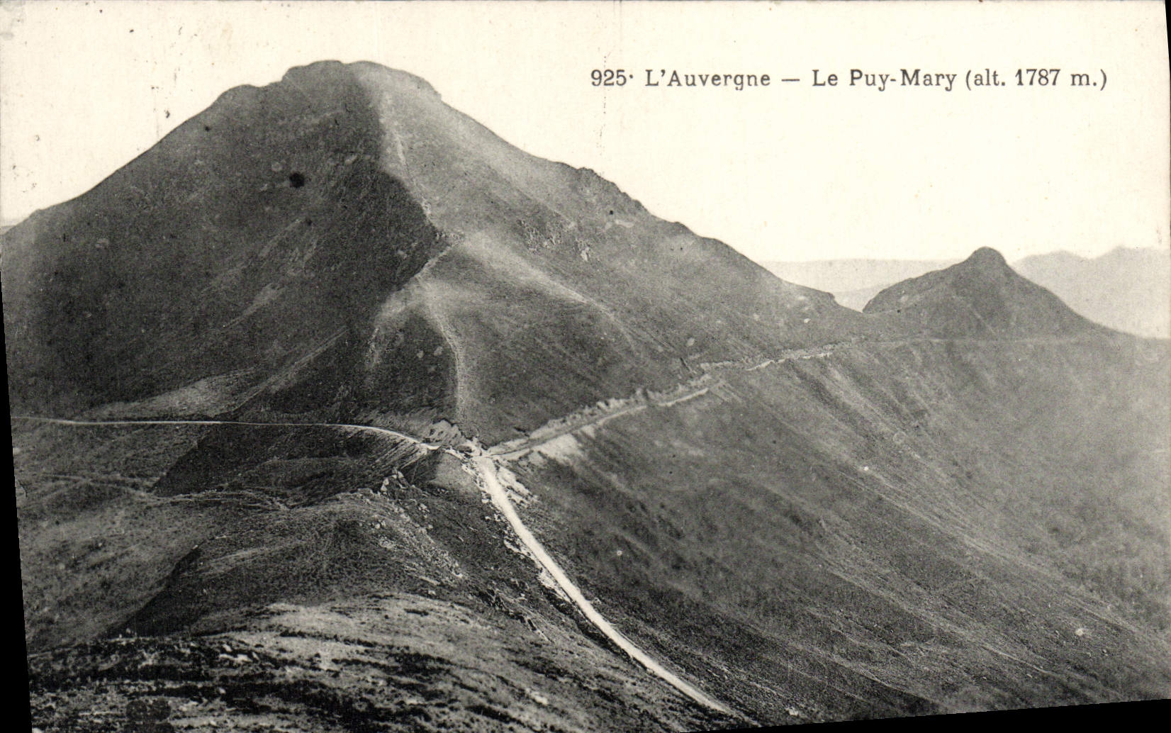 CPA L'Auvergne Le Puy Mary