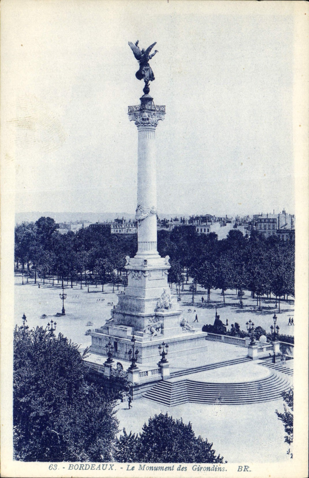 CPA Bordeaux Le Monument des Girondins