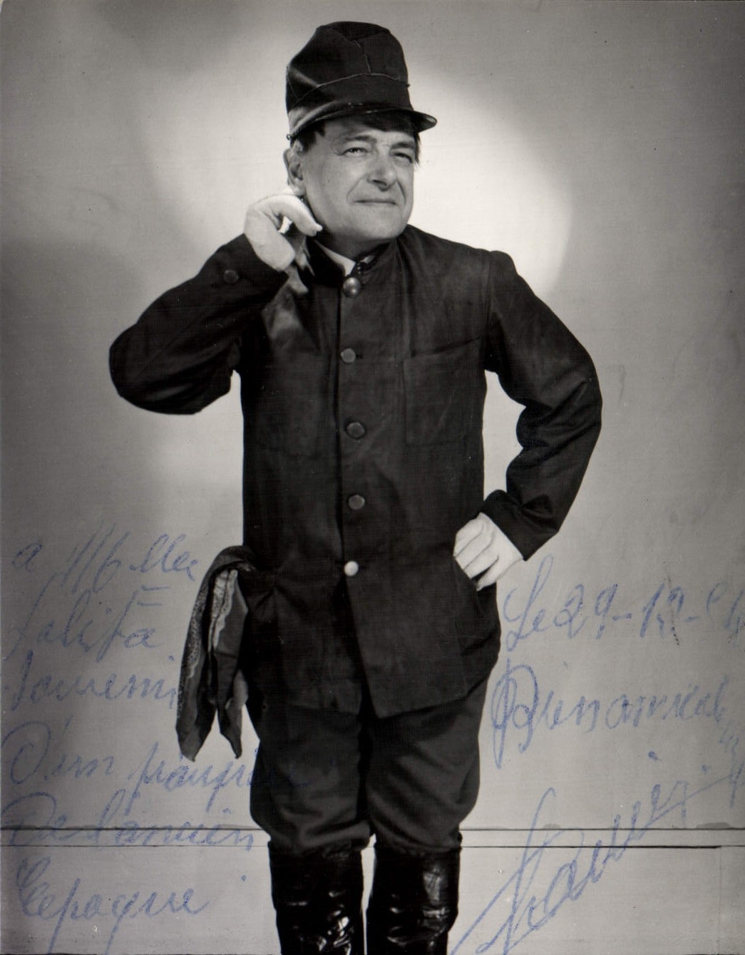 MODERN CARD Studio Moreau Street De Turbigo Paris Dedicacee