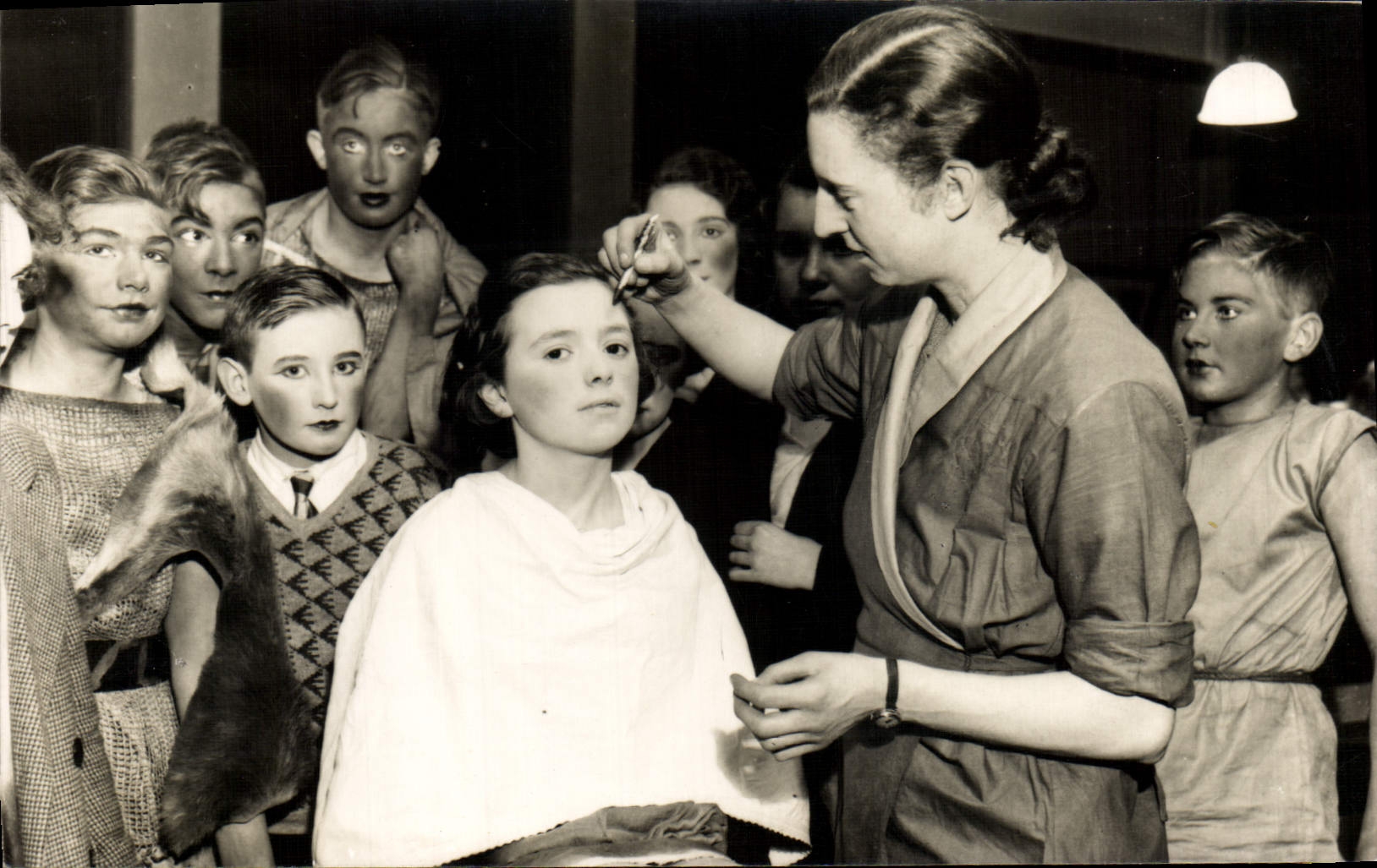 CPA The Yorkshire Post Enfants theatre