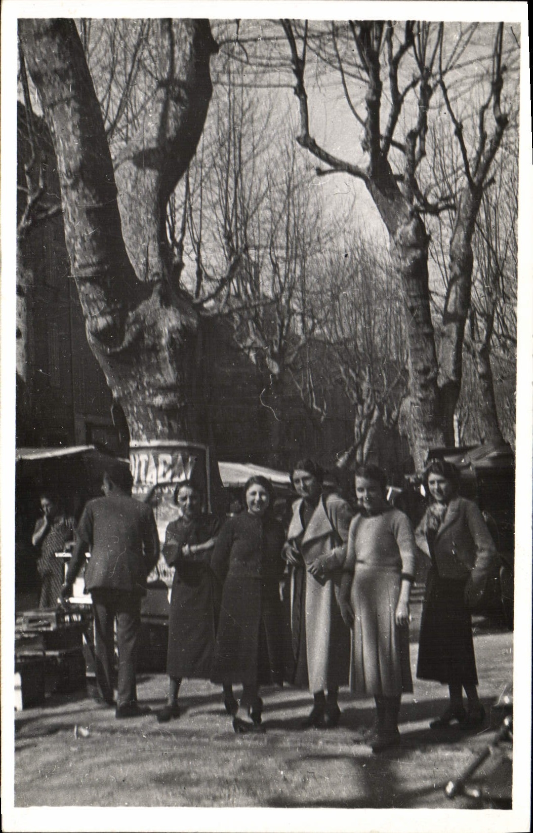 Real photo Young women March 1935