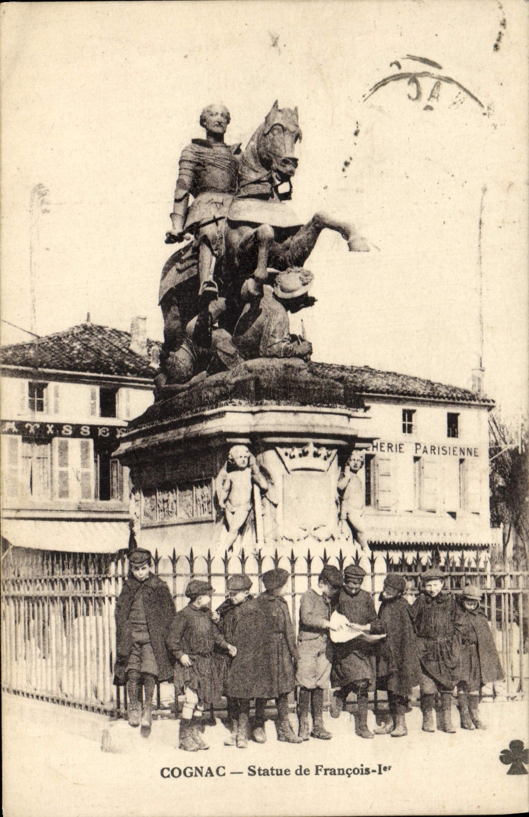 CPA Cognac Statue De Francois 1er Enfants