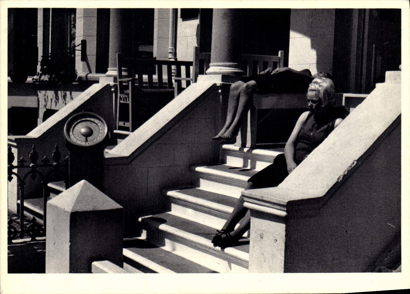 MODERN CARD Tony Ray Jones Bath Of Sun Of Island De Man Sunbathing In Isle Off Man 1967