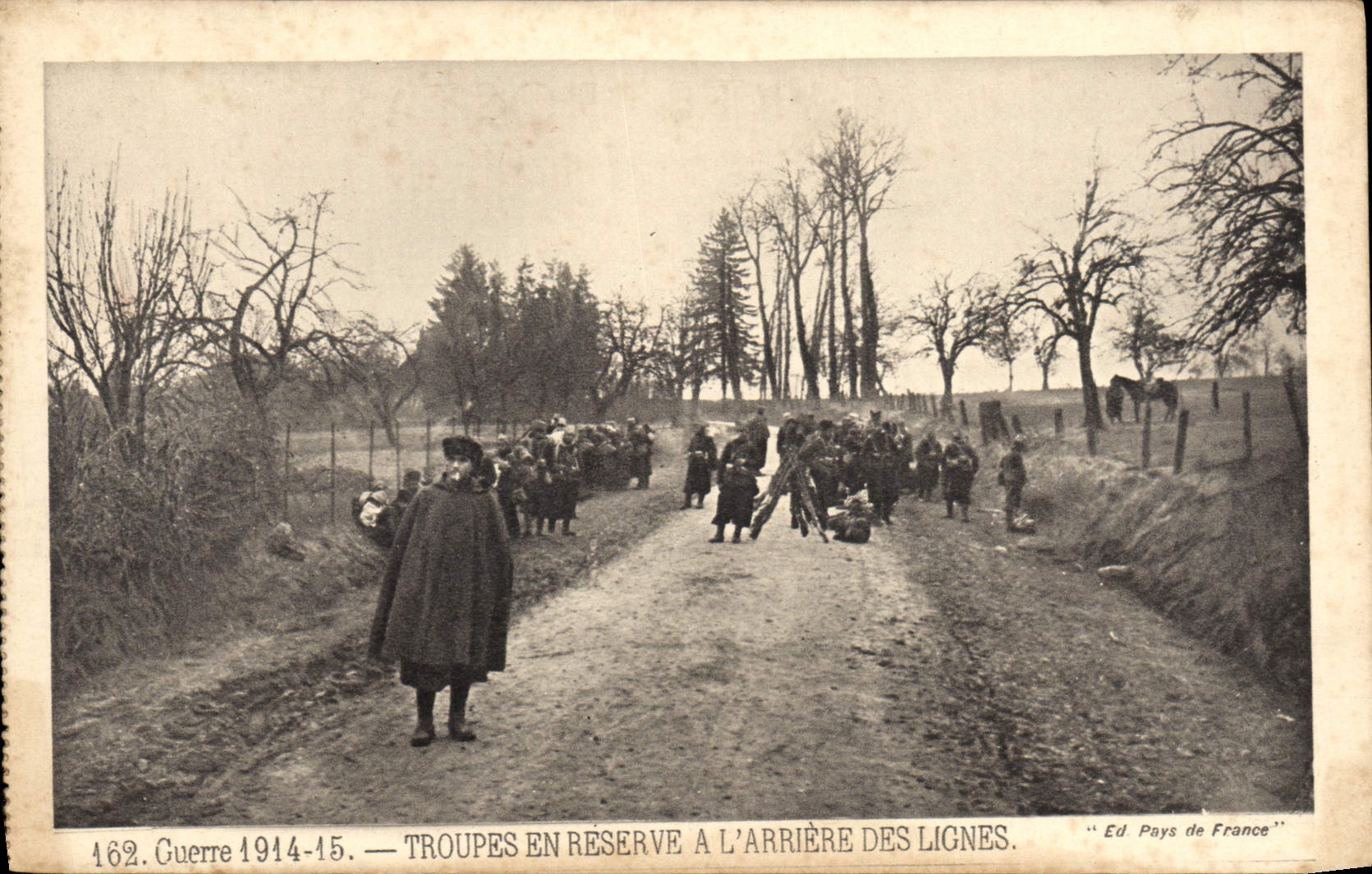 VINTAGE POSTCARD War Troops In Reserve With the Back Of the Militaria Lines
