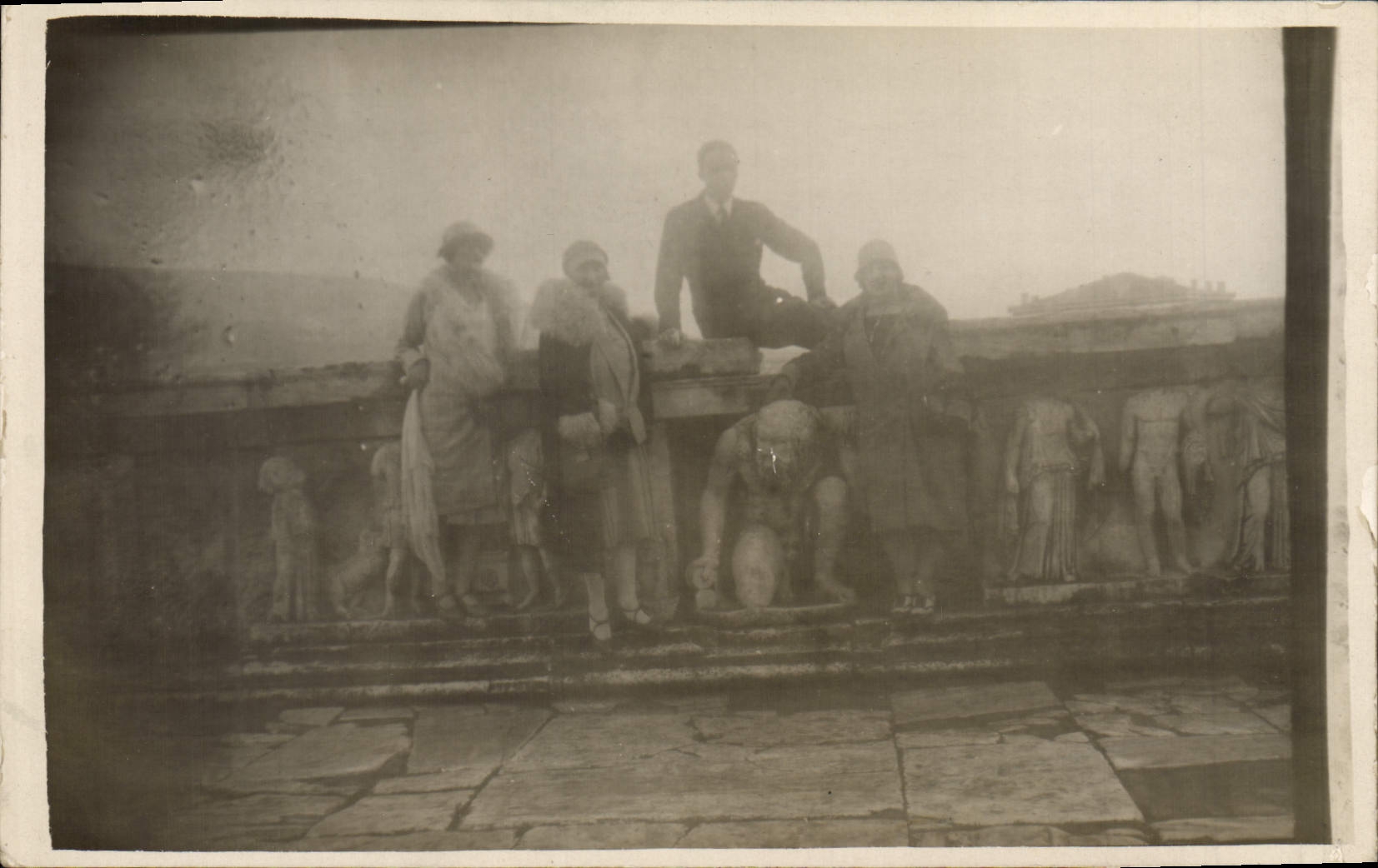 CARTE PHOTO Dandy et femmes
