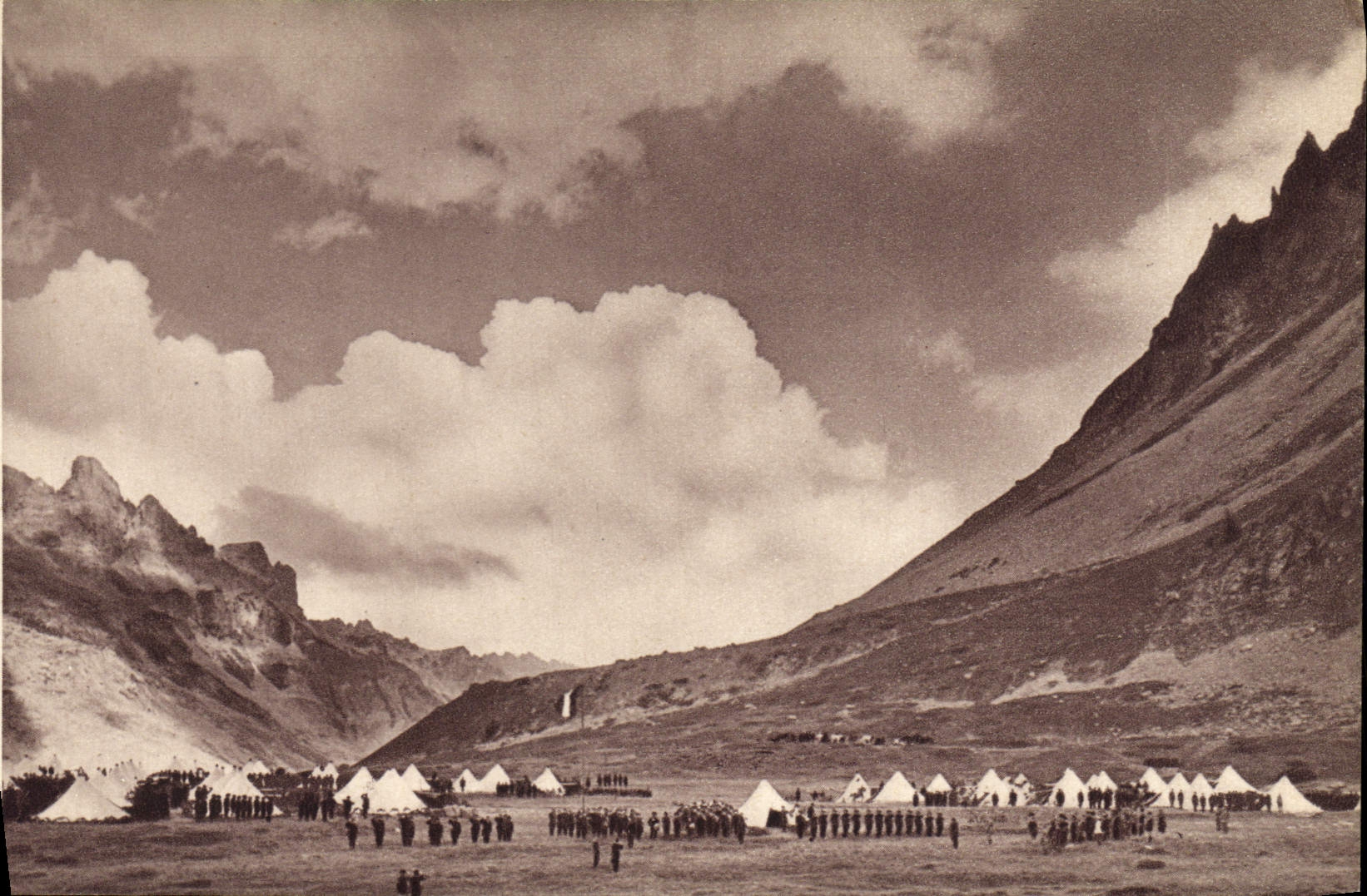 CPA Bivouac En Montagne Militaria 