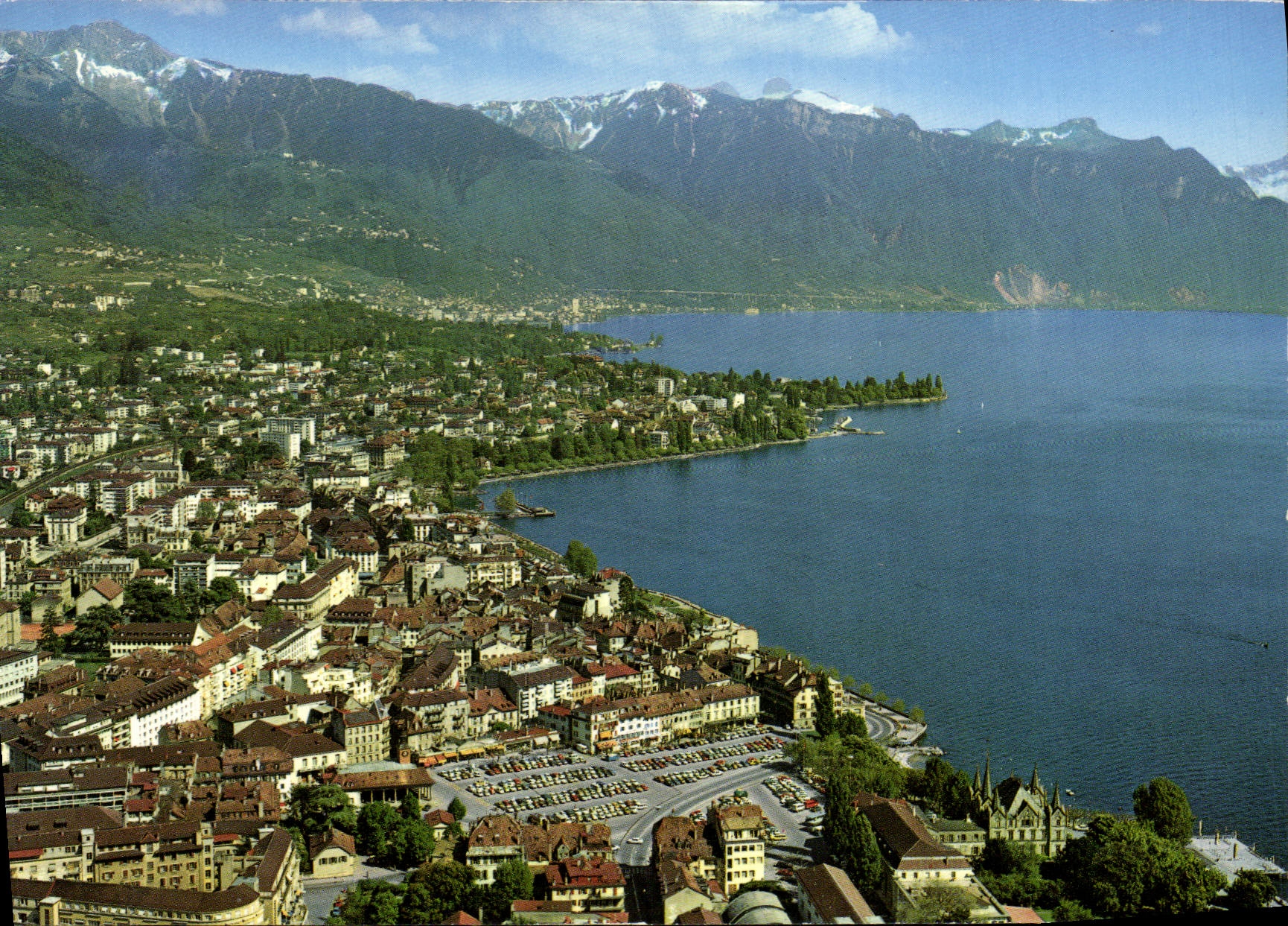 CPM Vevey et la tour de Peilz Riviera Vaudoise