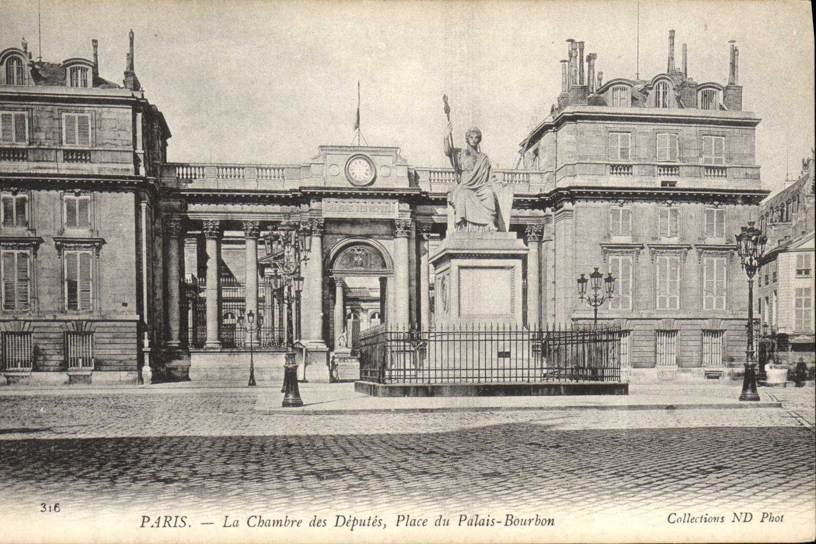 CPA Paris La Chambre des Deputes Place du Palais Bourbon
