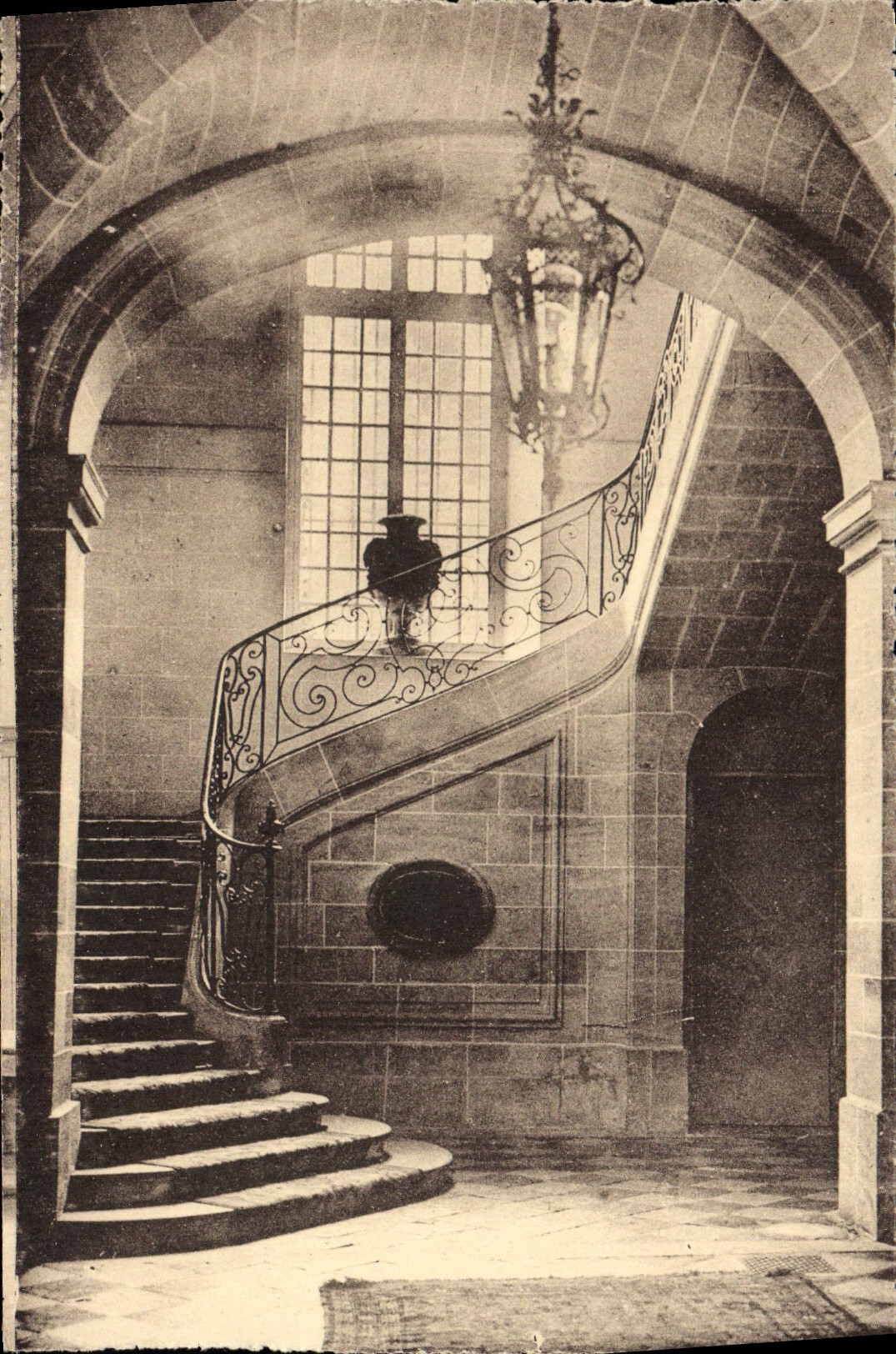 VINTAGE POSTCARD Abbey of Royaumont Asnieres on Oise Staircase of the House of the Hosts