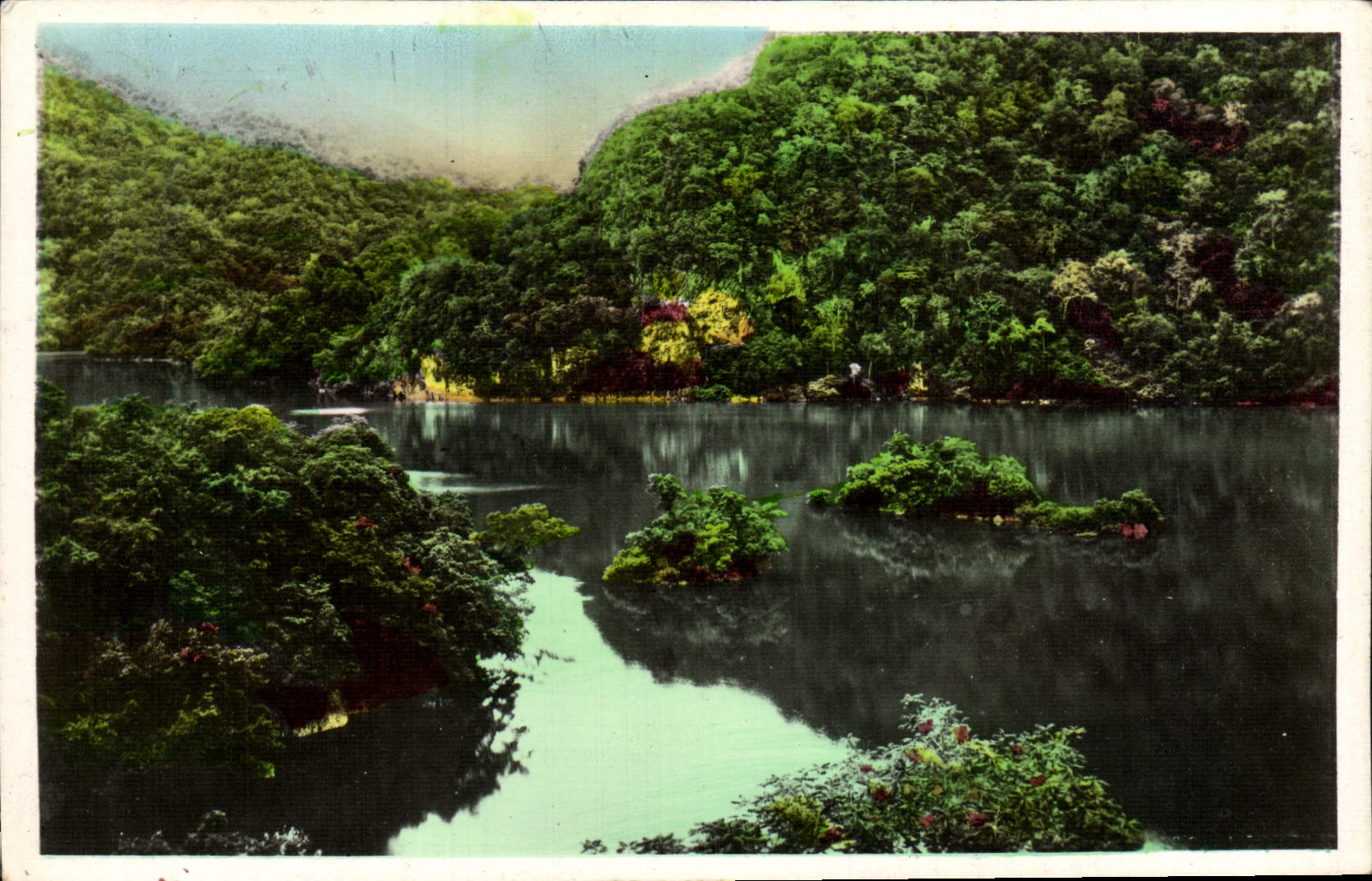 VINTAGE POSTCARD Tonkin Province of Vat Kan the Lakes Babe Vietnam