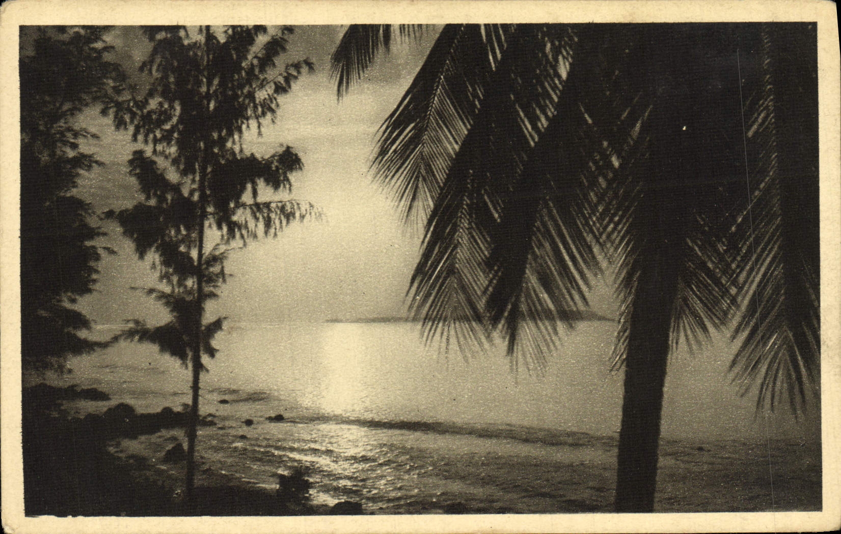 VINTAGE POSTCARD Dakar Sunrise on Goree Senegal