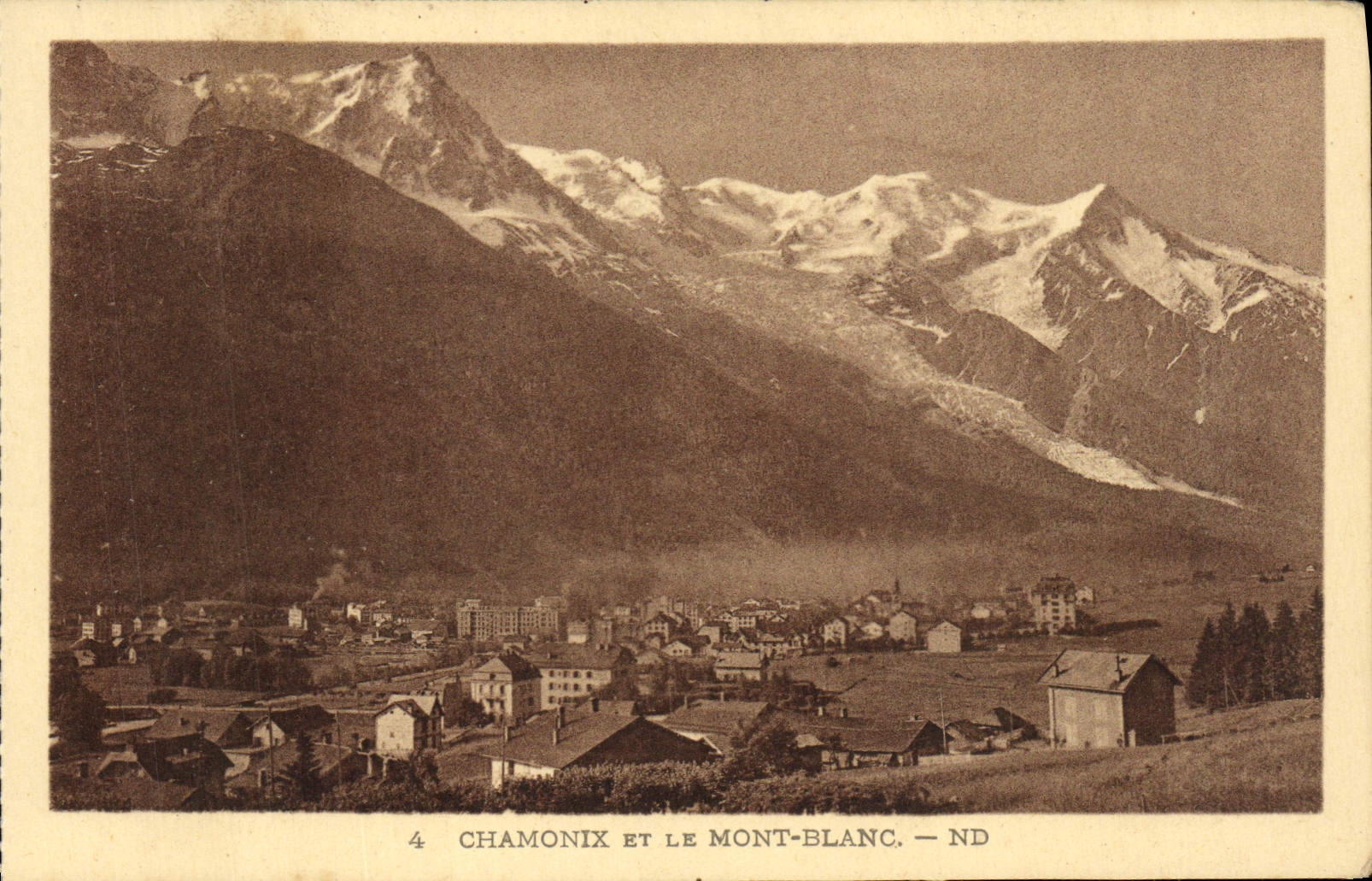 CPA Chamonix Et Le Mont Blanc