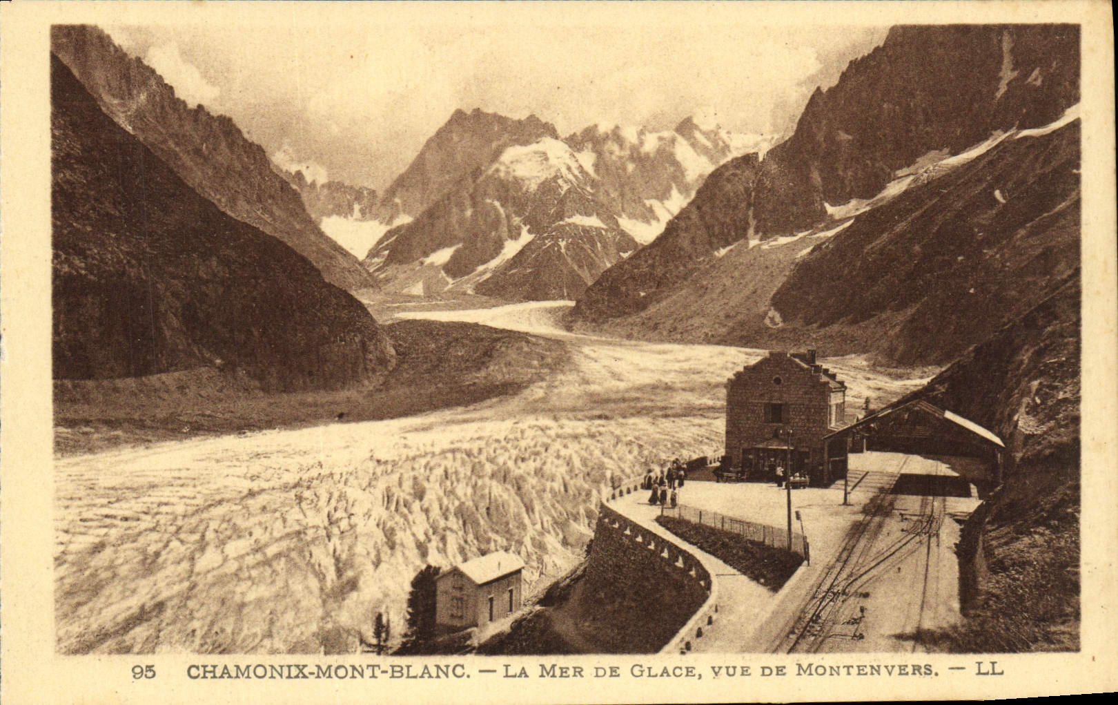 CPA Chamonix Le Mont Blanc La Mer De Glace Vue De Montenvers