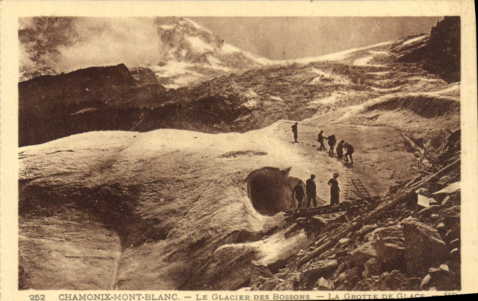 La POSTAL Chamonix Mont Blanc de la VENDIMIA el glaciar del nos dejó trabajar la cueva del hielo