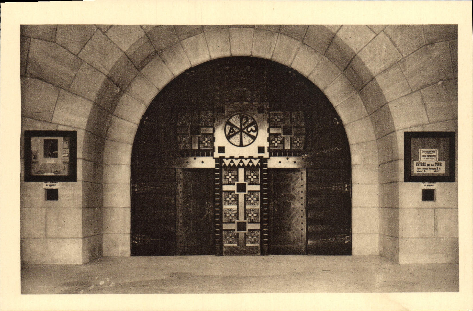 VINTAGE POSTCARD the main door of the catholic vault to the Ossuary of Douamont Militaria