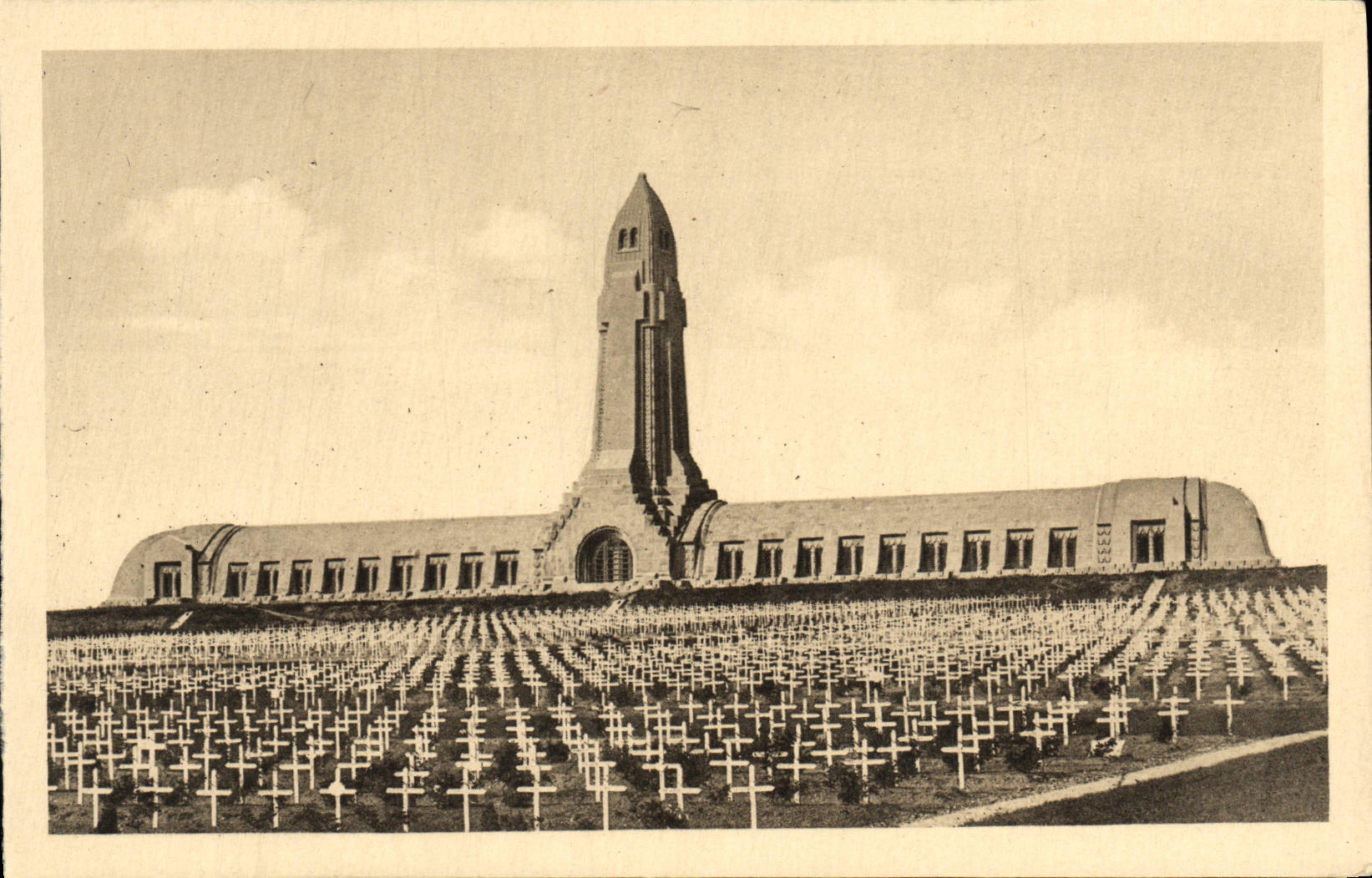 VINTAGE POSTCARD View of the Ossuary of Douamont Militaria