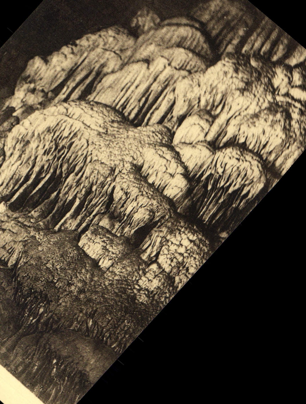 VINTAGE POSTCARD Grottes of Han On Injures and Rochefort