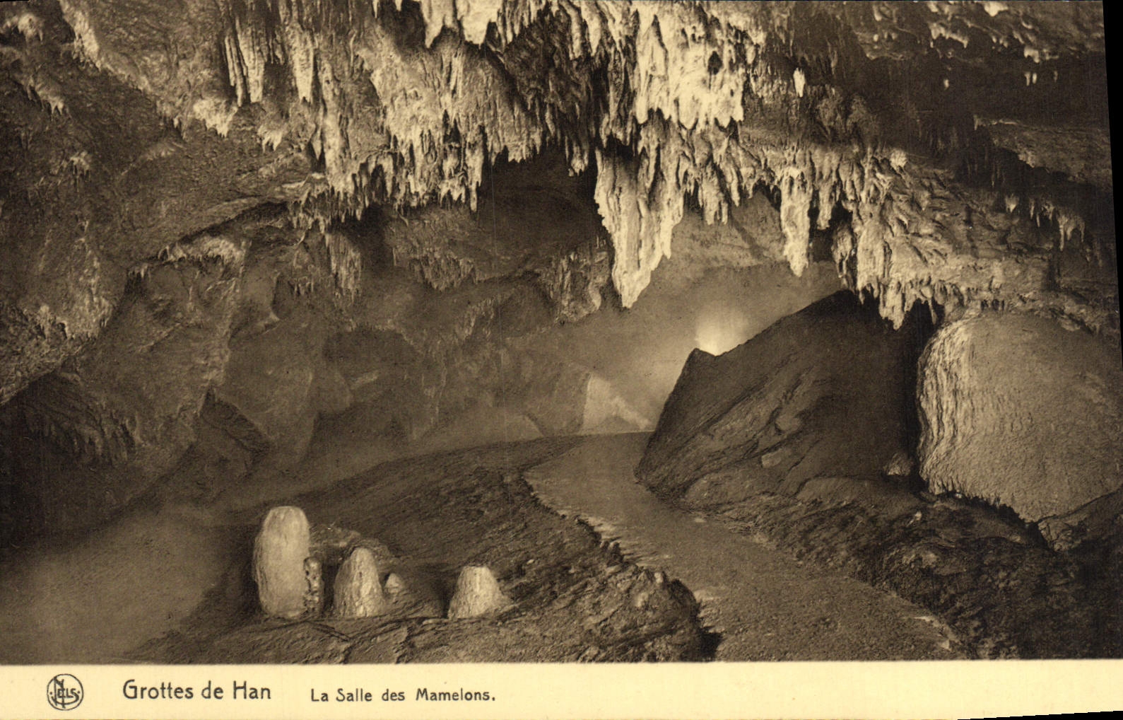 VINTAGE POSTCARD Caves of Han the Room of the Nipples