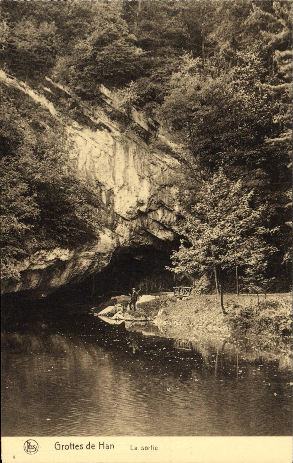 VINTAGE POSTCARD Caves of Han the Exit