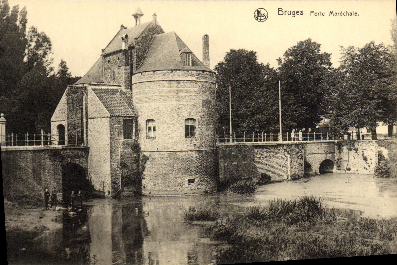VINTAGE POSTCARD Bruges Carries Marshal's wife