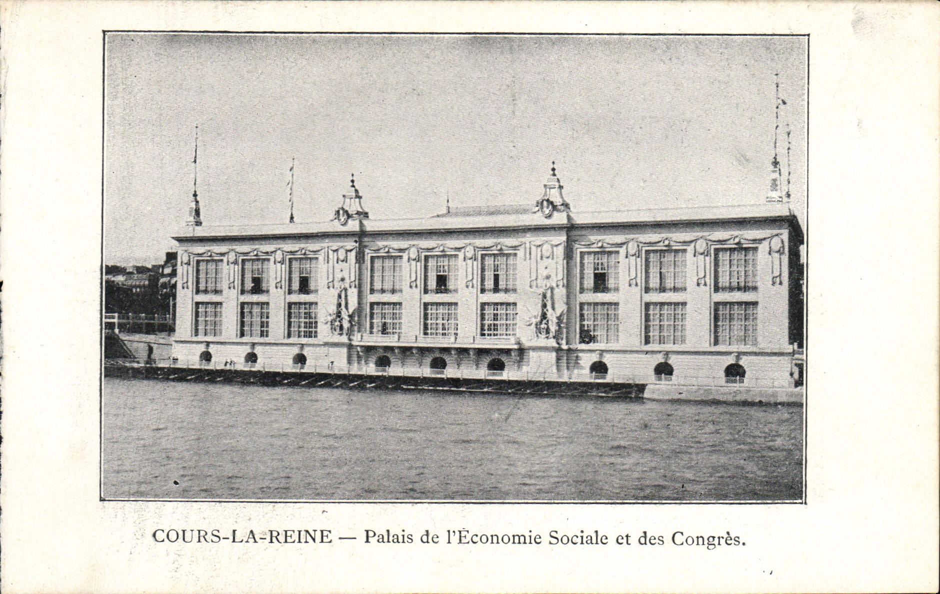 VINTAGE POSTCARD Paris Fair of 1900 Cours La Reine Palais De L ' Social economy And Congers