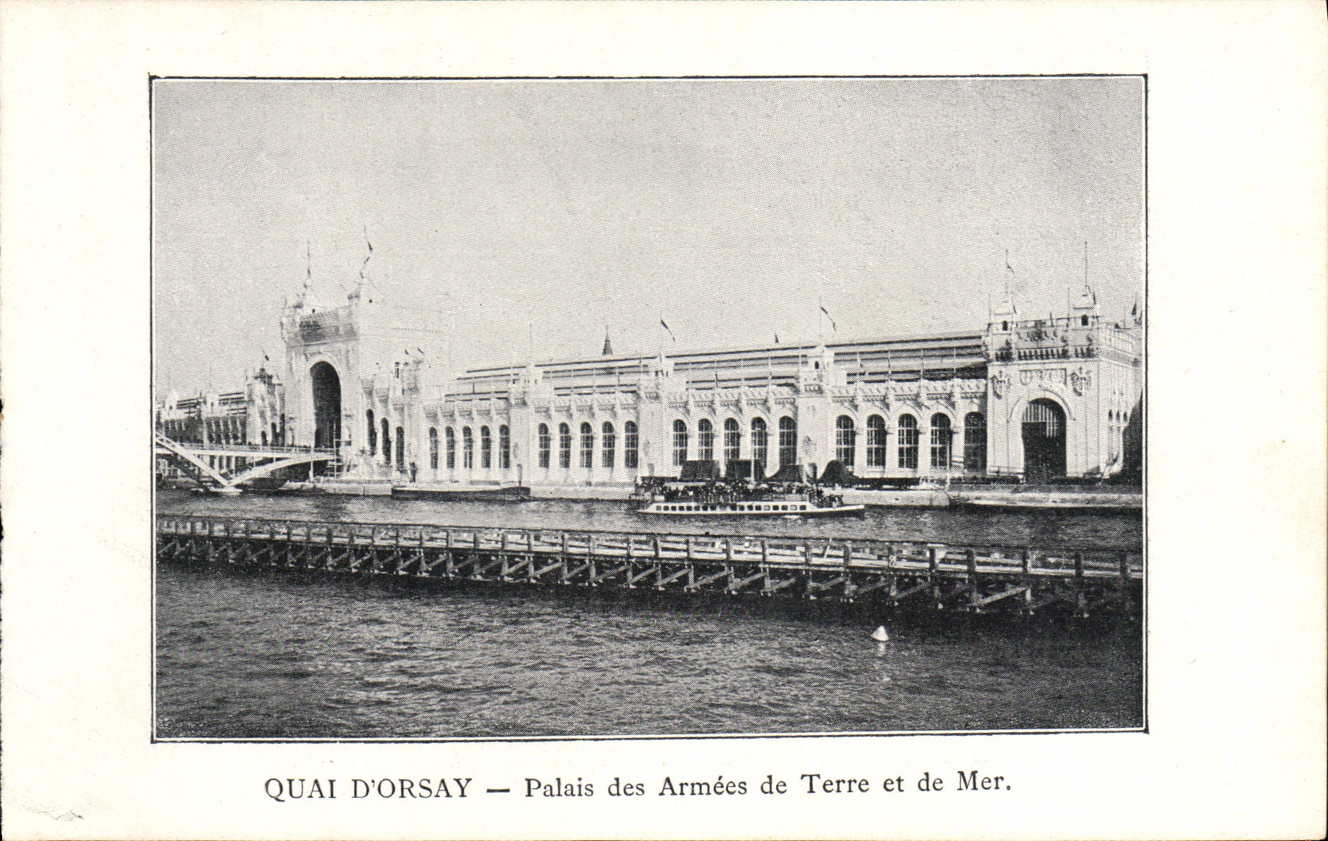 CPA Paris Exposition de 1900 Quai d'Orsay Palais Des Armees De Terre Et De Mer