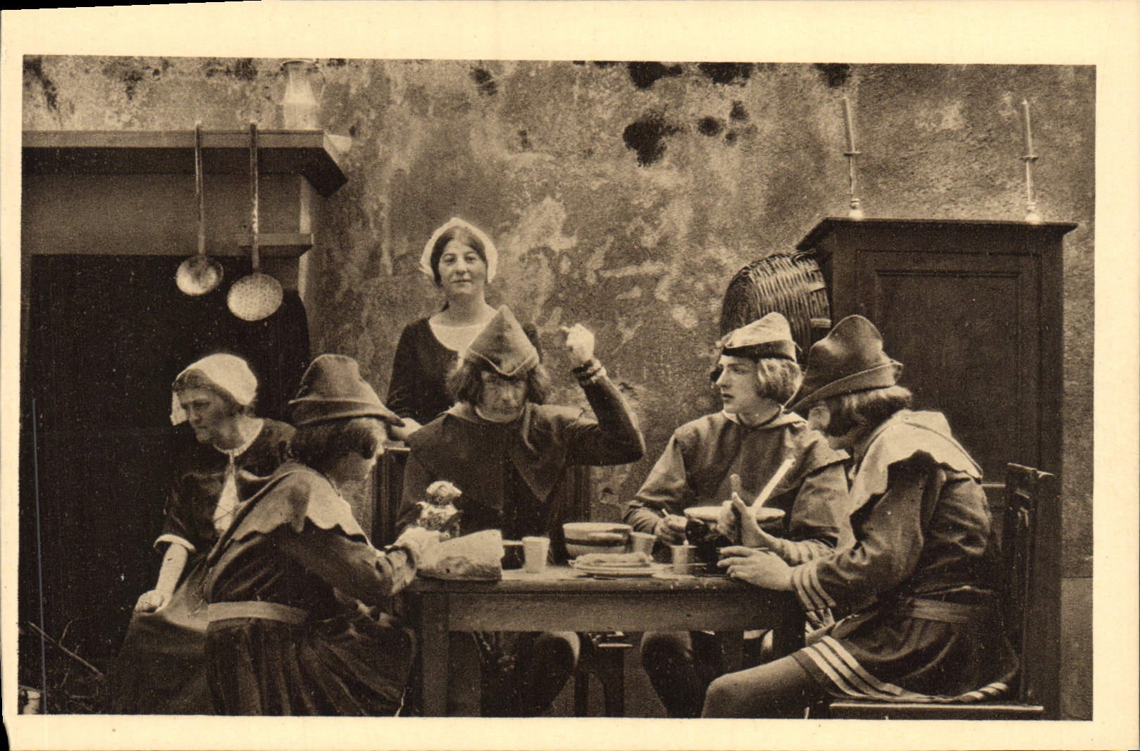 VINTAGE POSTCARD Jeanne of arc the anger Of Jacques D' Arc