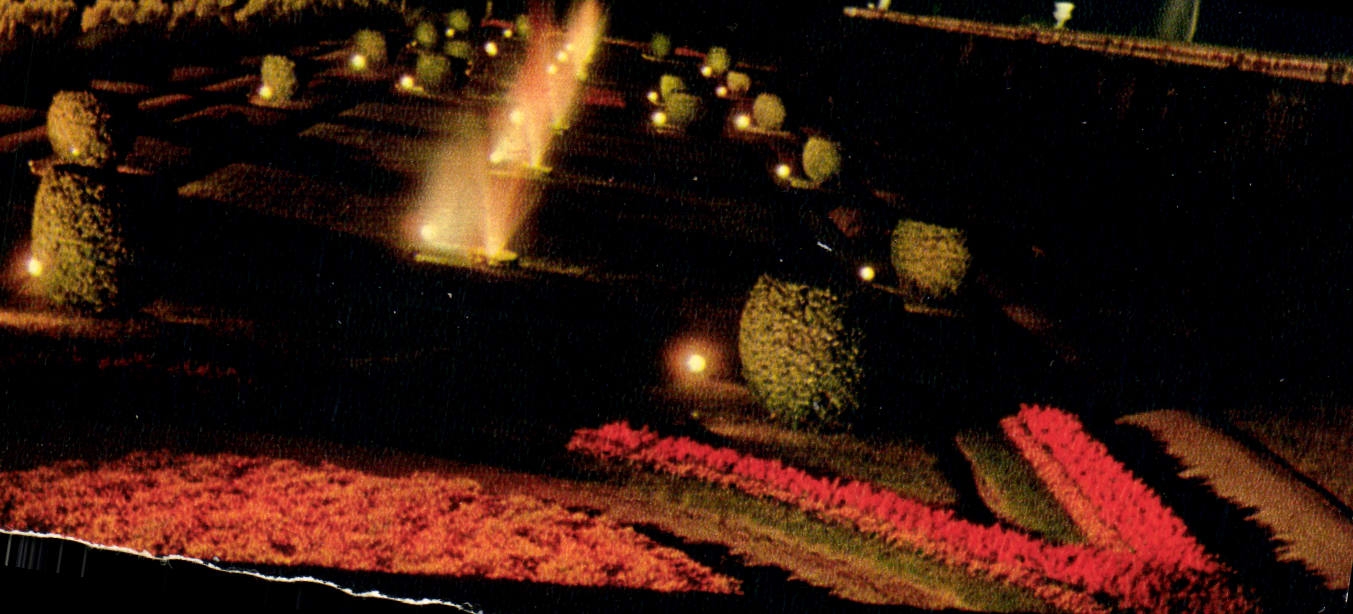 MODERN CARD Castle Of Lude Its Light And Spectacle the Gardens illuminate