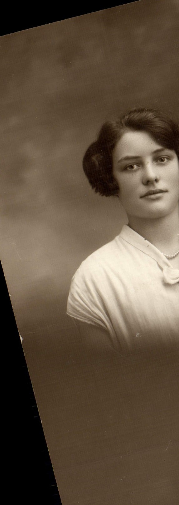 Real photo Alfortville Woman