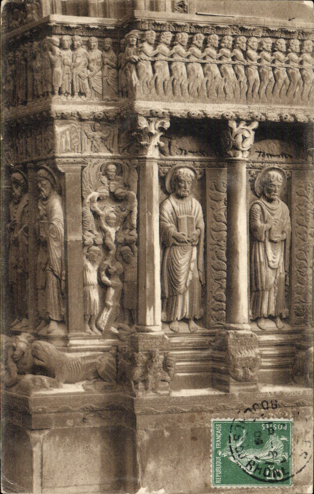 CPA Arles Cathedrale Saint Trophine Detail Du Portail