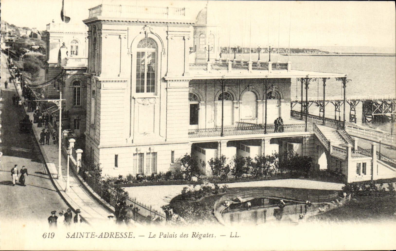 VINTAGE POSTCARD Sainte Address the Palate Of the Regattas