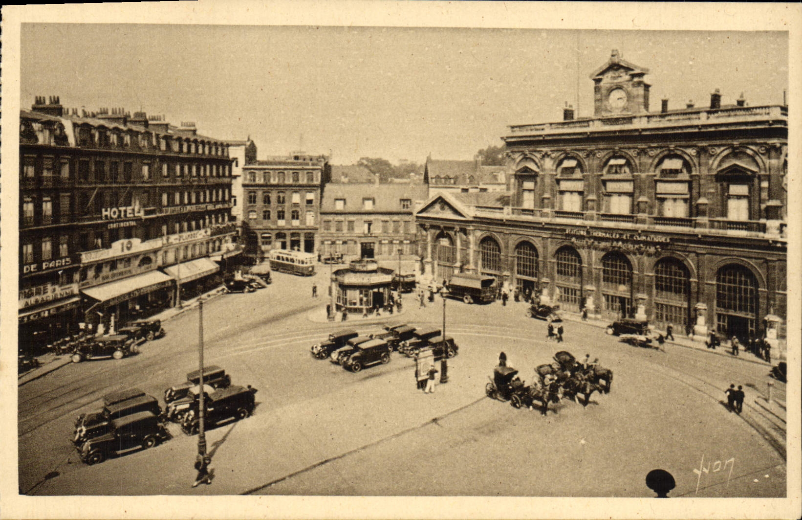 VINTAGE POSTCARD Lille Places Station