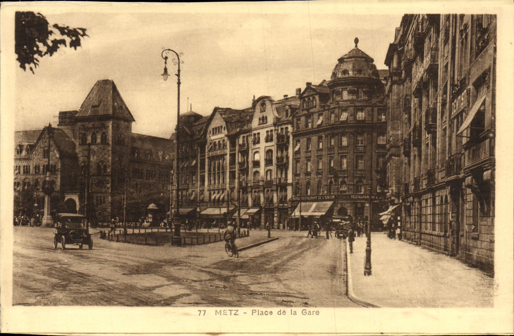 CPA Metz Place De La Gare