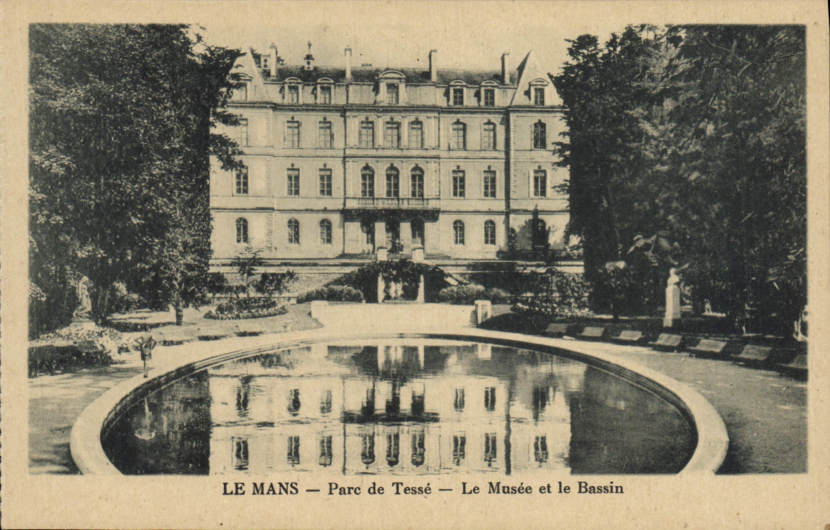 VINTAGE POSTCARD Mans Park De Tesse the Museum And the Basin