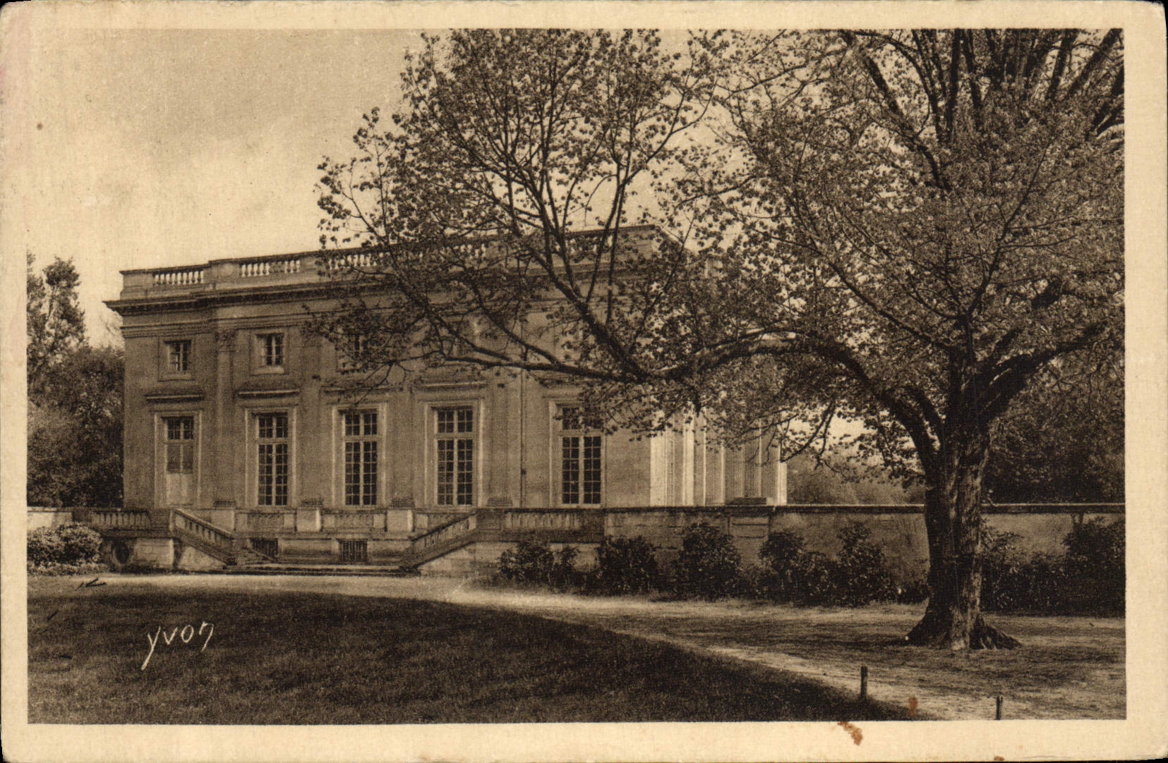 CPA Versailles Le petit Trianon 