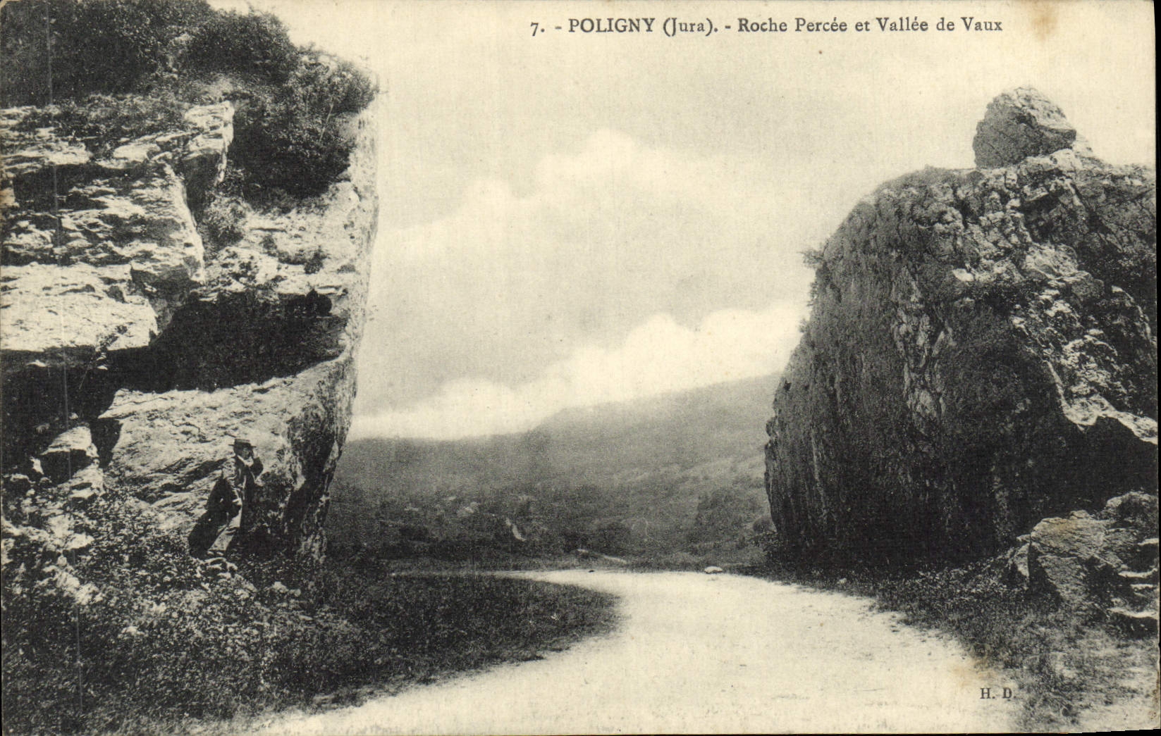 Roca de la POSTAL de la VENDIMIA y valle agujereados Poligny de valer