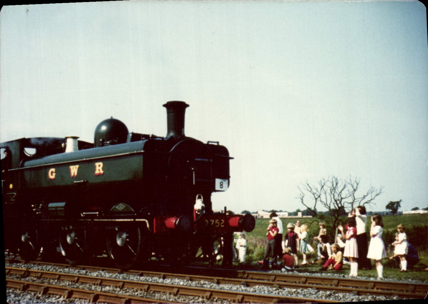 VINTAGE POSTCARD Photo Steam train GWR