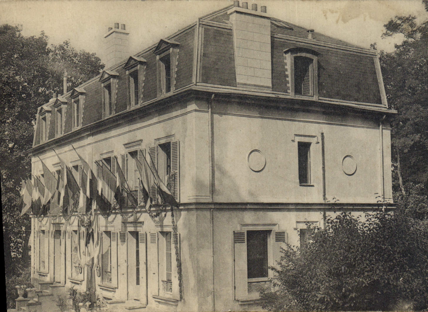 Real photo Public building