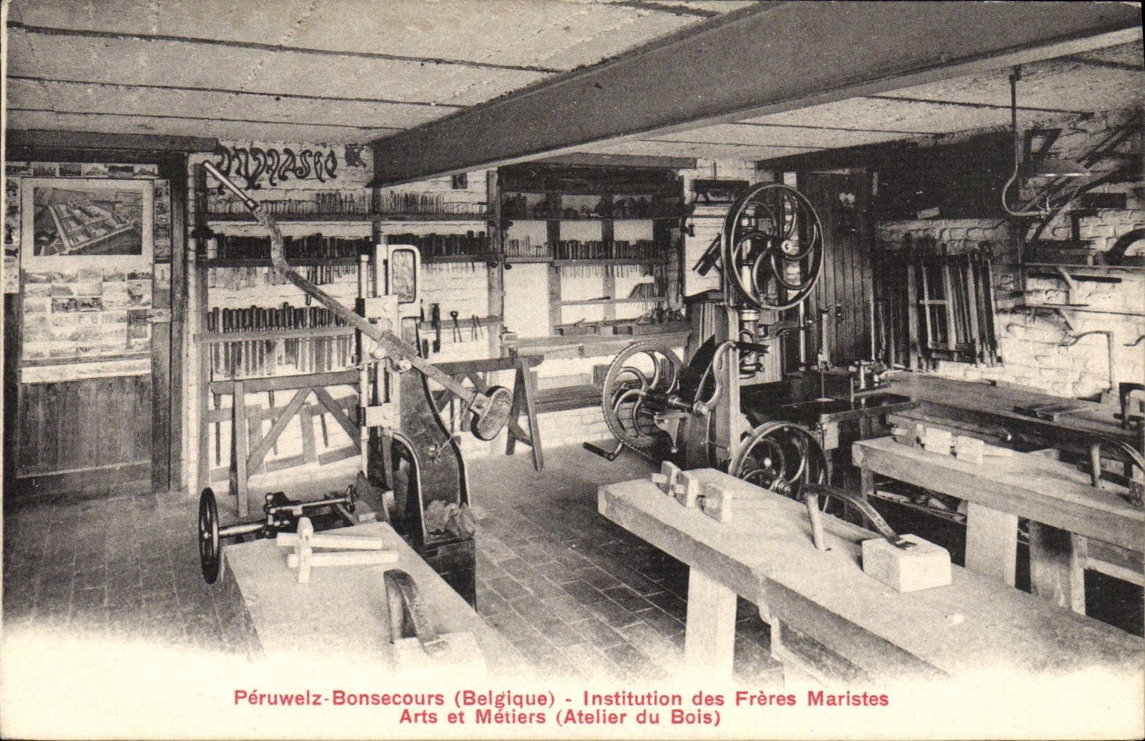 CPA Peruwelz Bonsecours Institution des Freres Maristes Arts et Metiers Atelier du bois