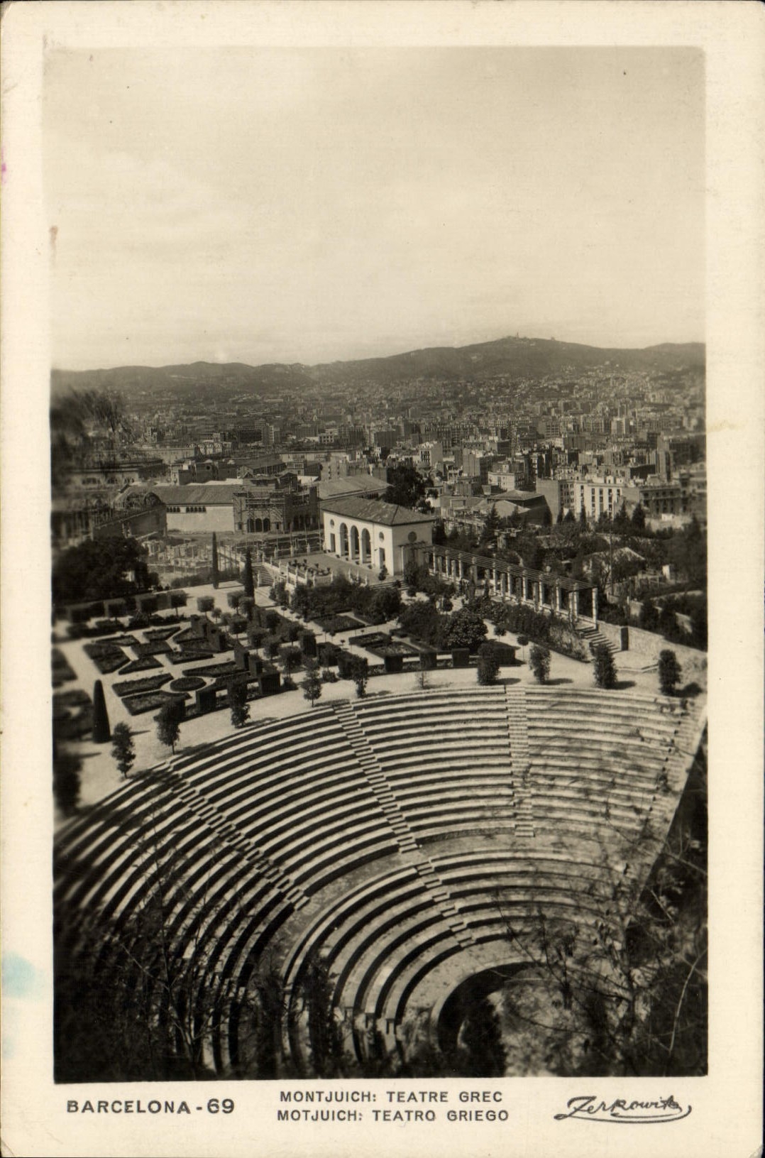 VINTAGE POSTCARD Barcelona Montjuich Teatre Greek