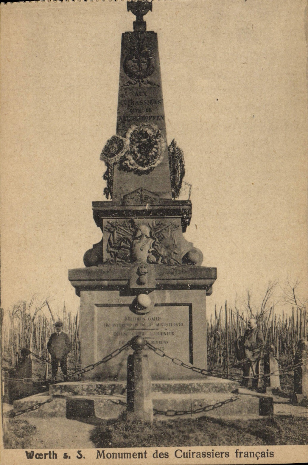 VINTAGE POSTCARD Worth HAS S Monument Of the French Cuirassiers Militaria